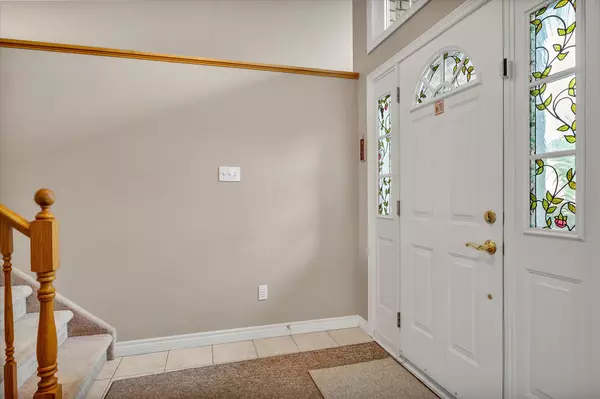 Peterborough West, ON K9K 2L6,1329 White CRES