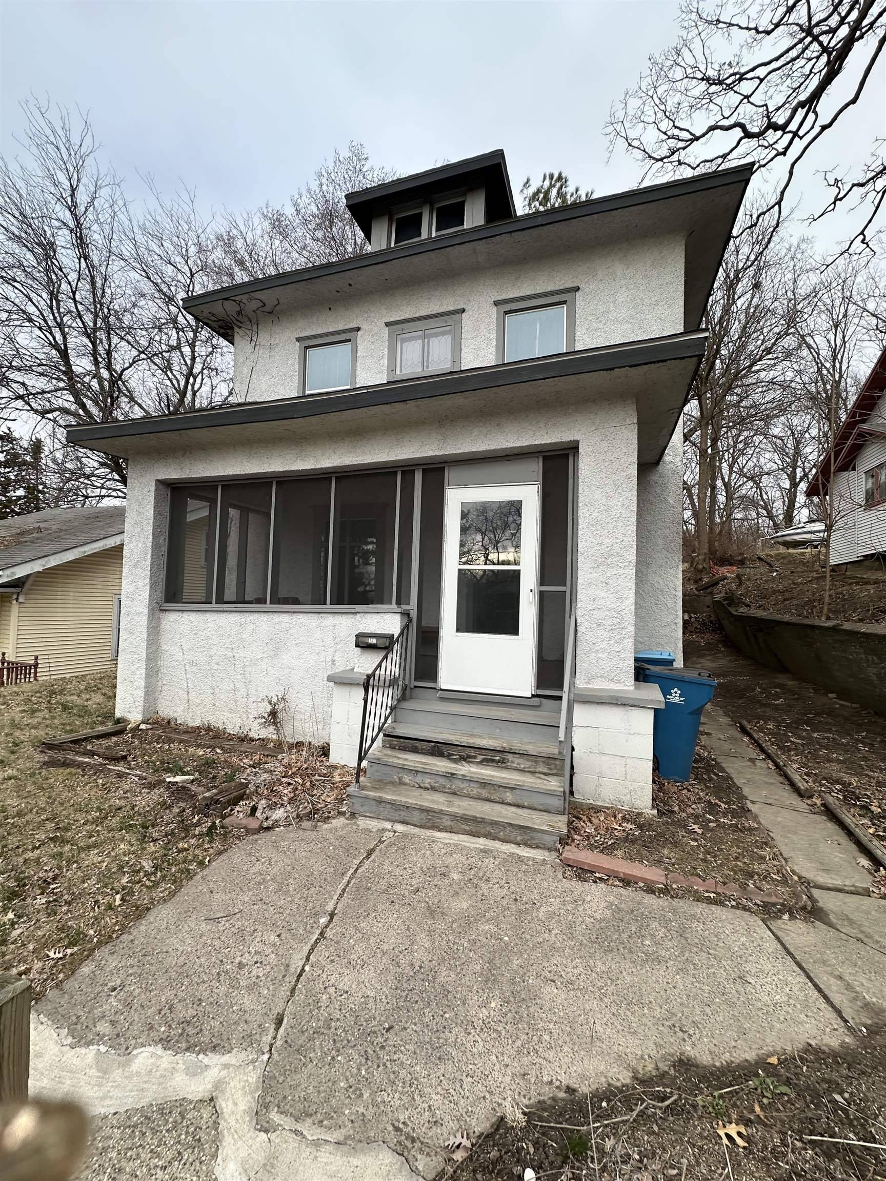 121 DEWHURST, Savanna, IL 61074