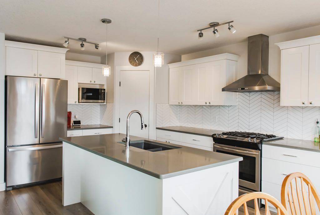 Grande Prairie, AB T8W 0L3,11321 63 AVE