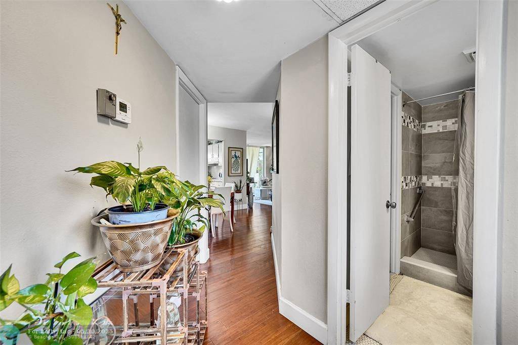 Tamarac, FL 33321,9330 Lime Bay Blvd  #205