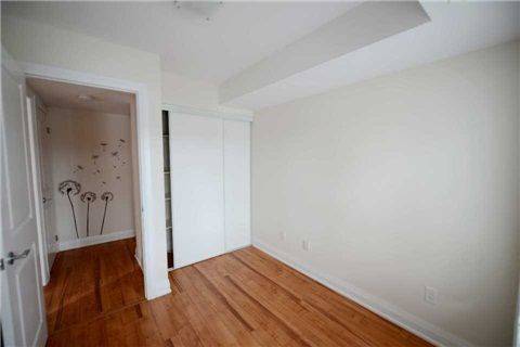 Markham, ON L3T 0B1,320 John ST #233