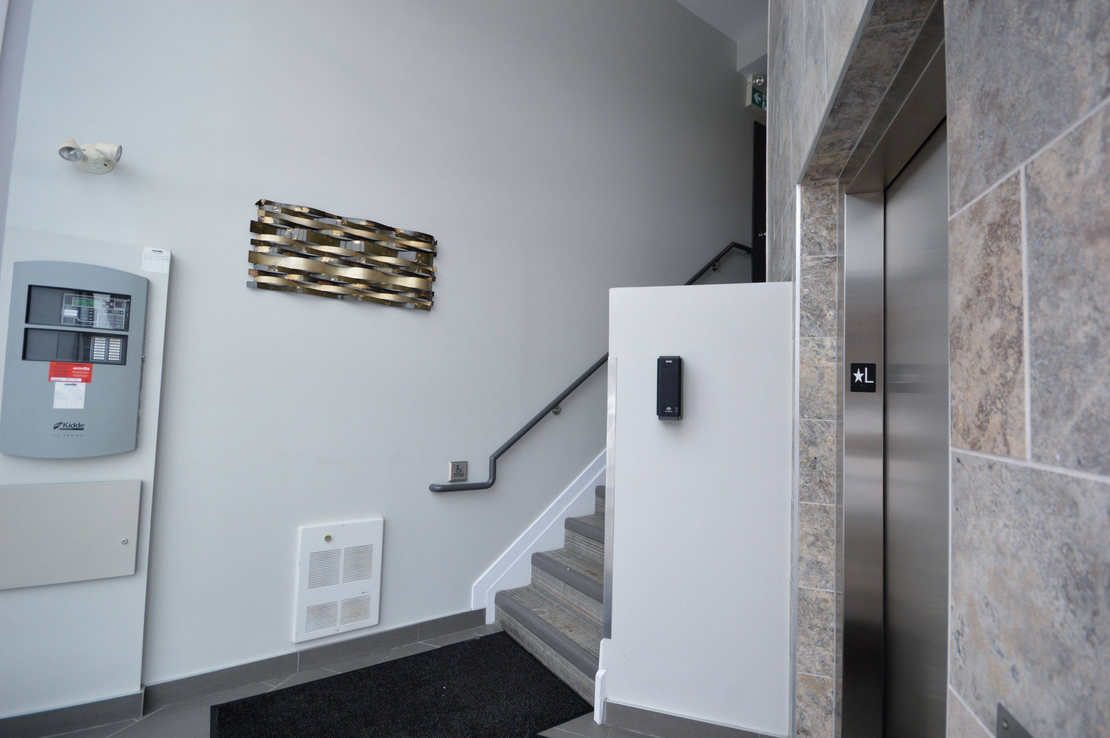 Glebe - Ottawa East And Area, ON K1S 5W6,150 Greenfield AVE #203