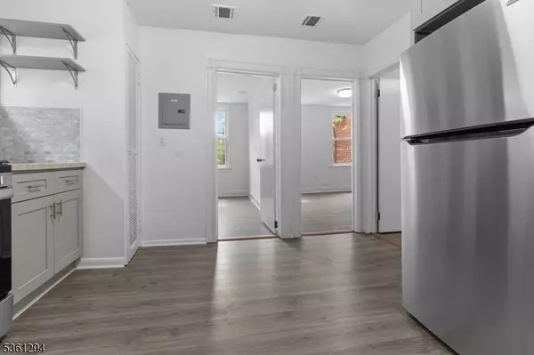 Clifton City, NJ 07011,262 Parker Ave #3
