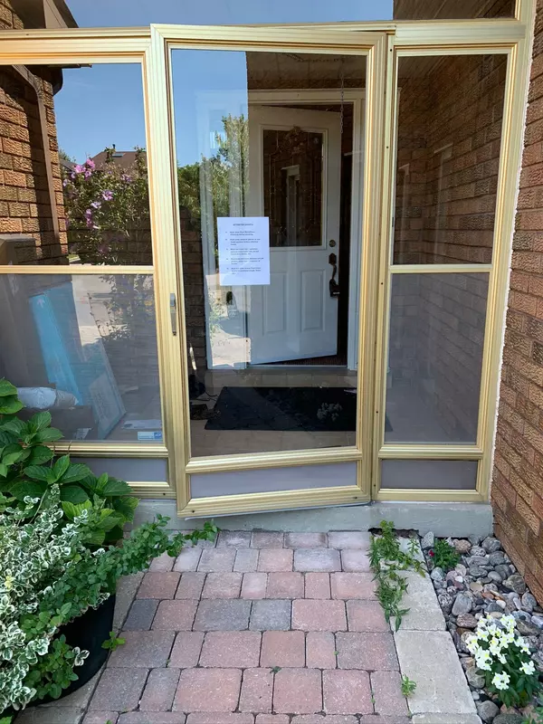 Mississauga, ON L5M 1G7,75 Bremen LN