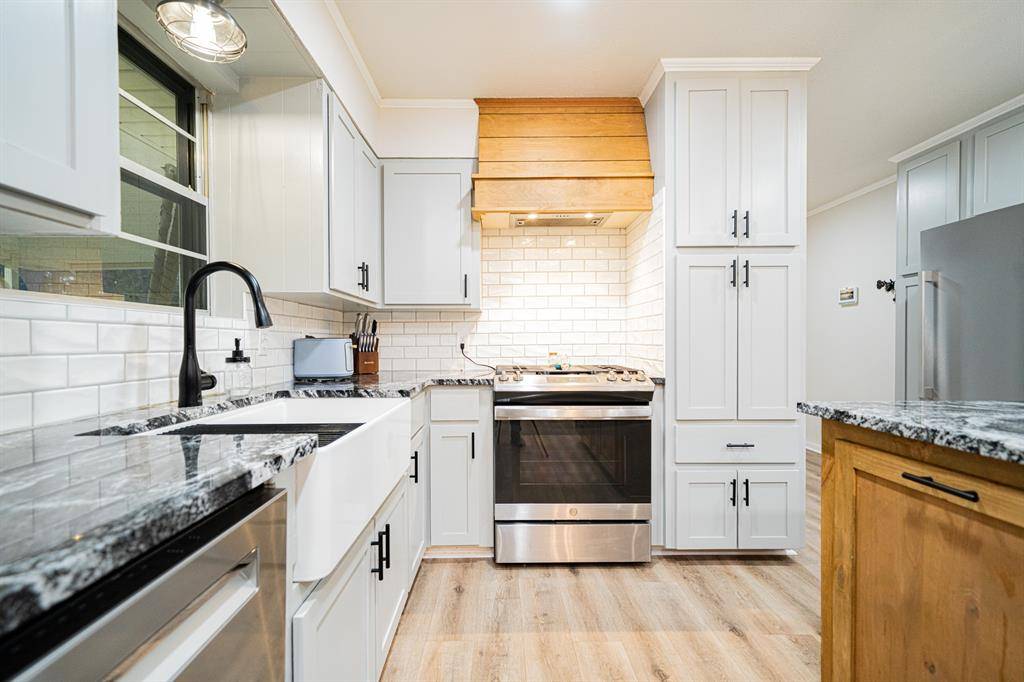 White Oak, TX 75693,601 S Vernon Street