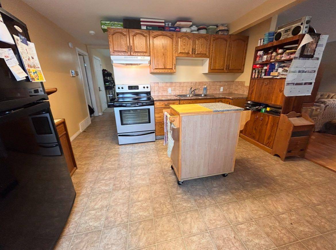 Wainwright, AB T9W 1E9,1306 15 ST