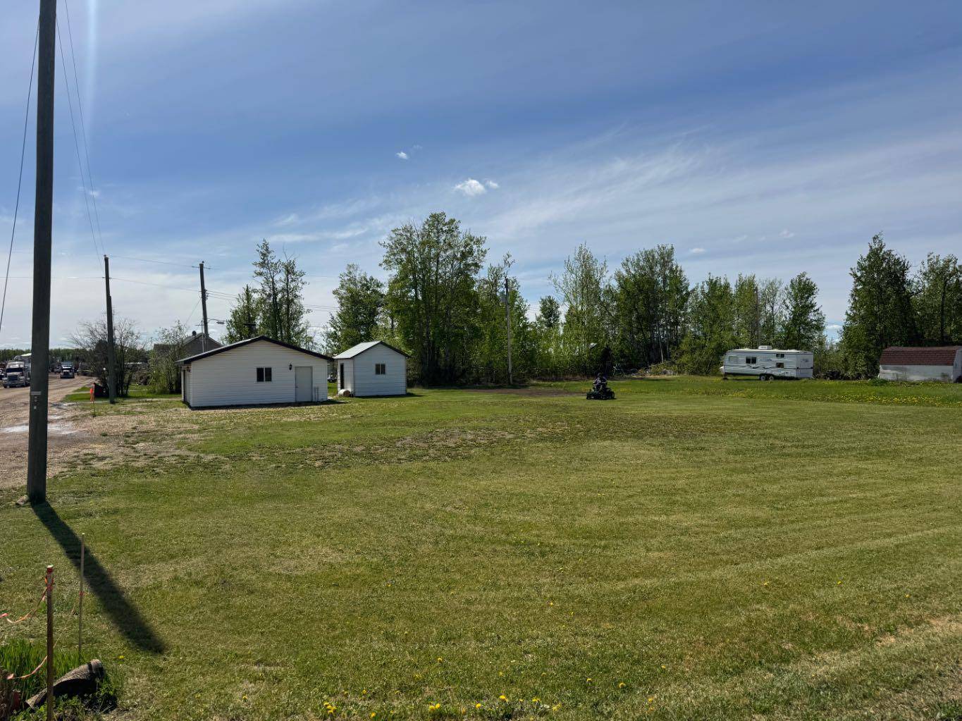 Hines Creek, AB T0H 2A0,404 and 408 Goverment Road West