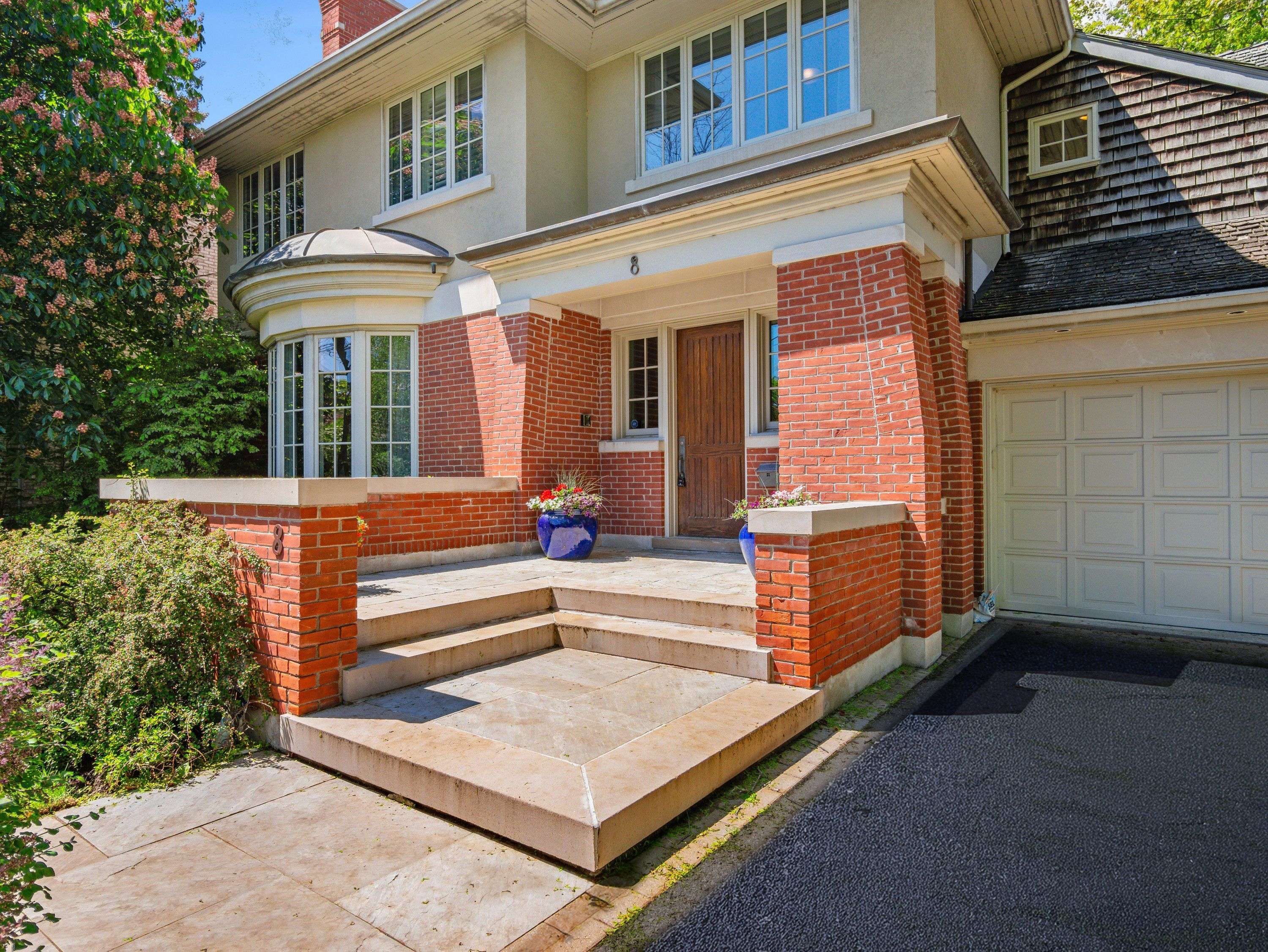 Toronto C12, ON M4N 1G7,8 Glenallan RD