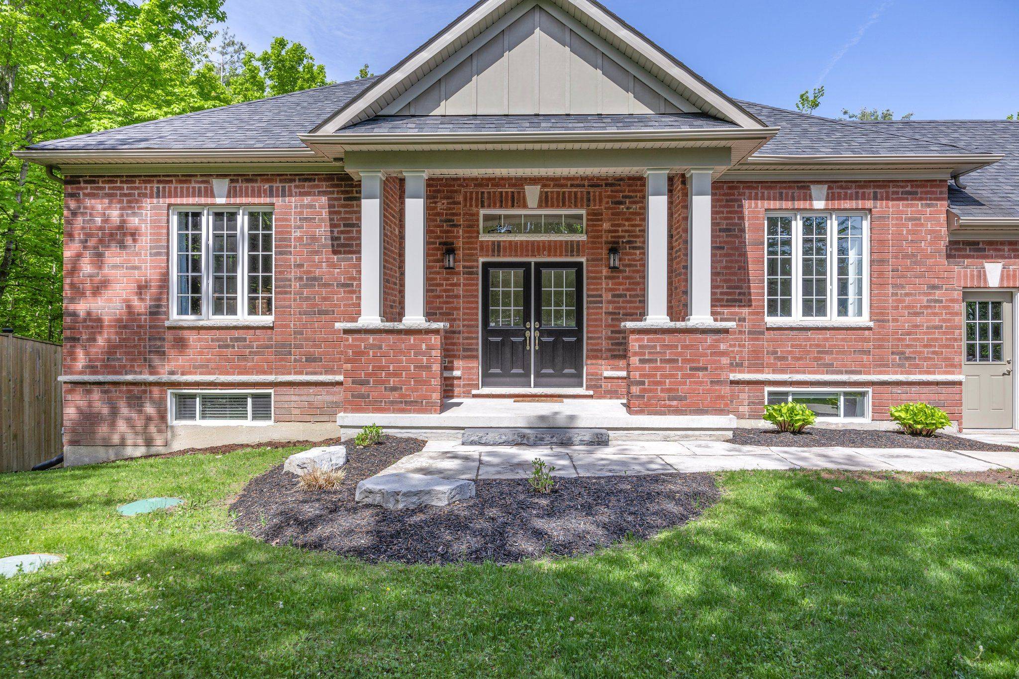 Oro-medonte, ON L0L 2E0,50 Diamond Valley DR