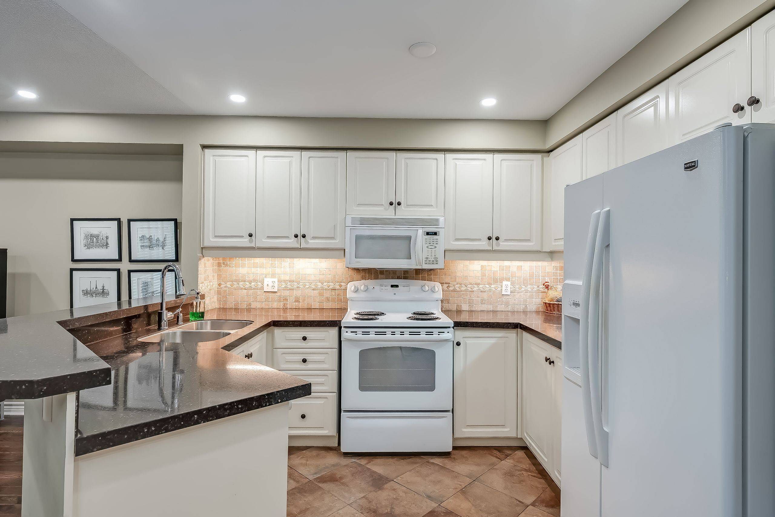 Oakville, ON L6M 3M4,1240 Westview TER #87
