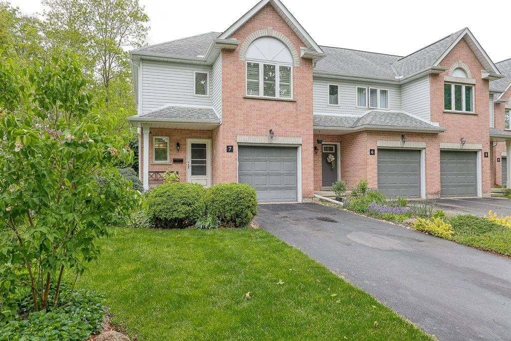 Wilmot, ON N3A 1Y2,20 Forrest AVE W #7