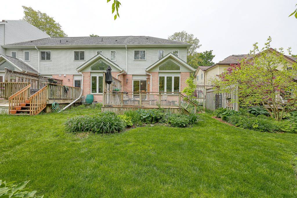 Wilmot, ON N3A 1Y2,20 Forrest AVE W #7