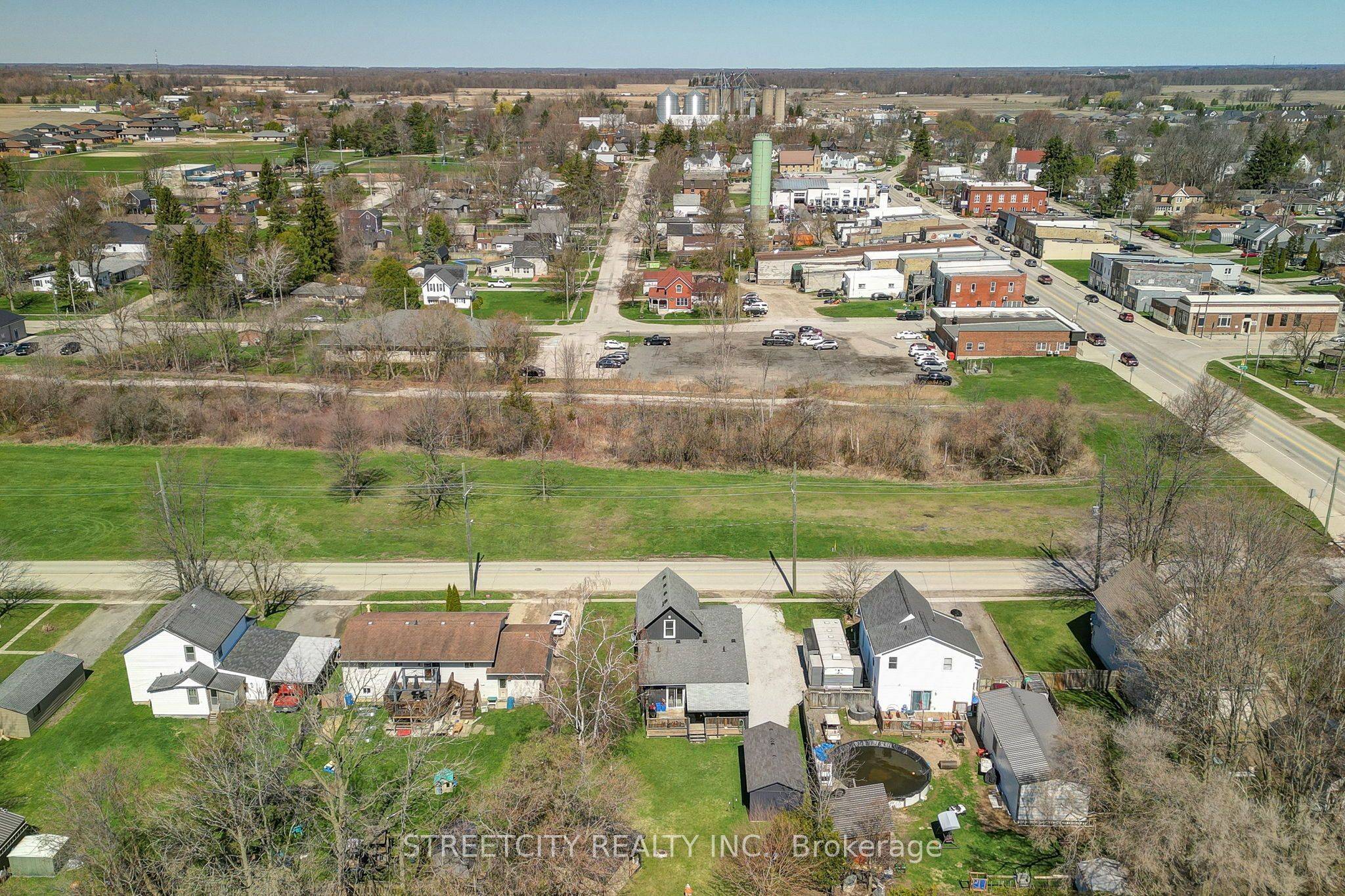 Dutton/dunwich, ON N0L 1J0,236 Marsh Line
