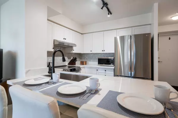 Toronto C08, ON M5A 4R3,323 Richmond ST E #214
