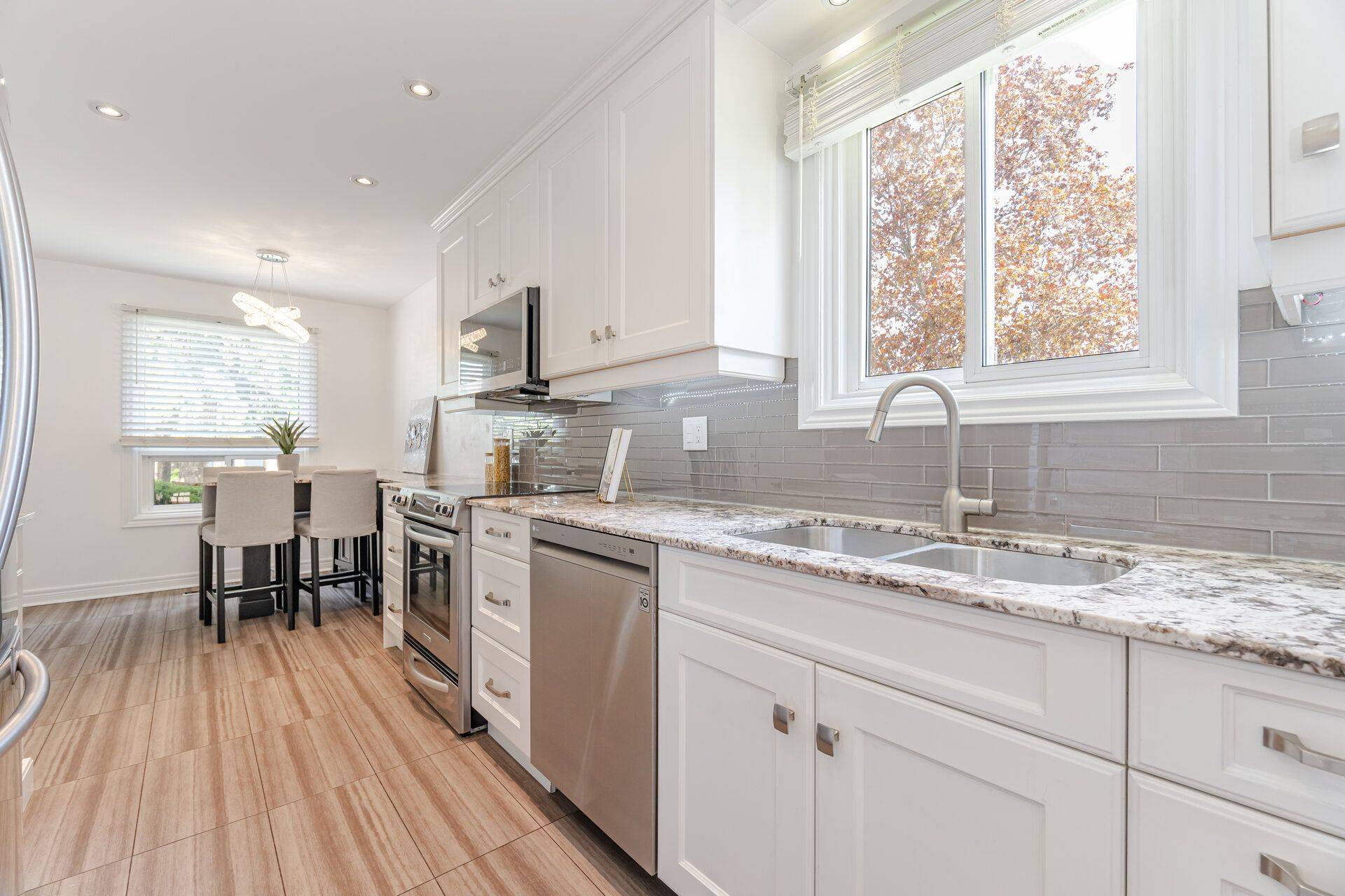 Brampton, ON L6V 3T1,6 Winterfold DR