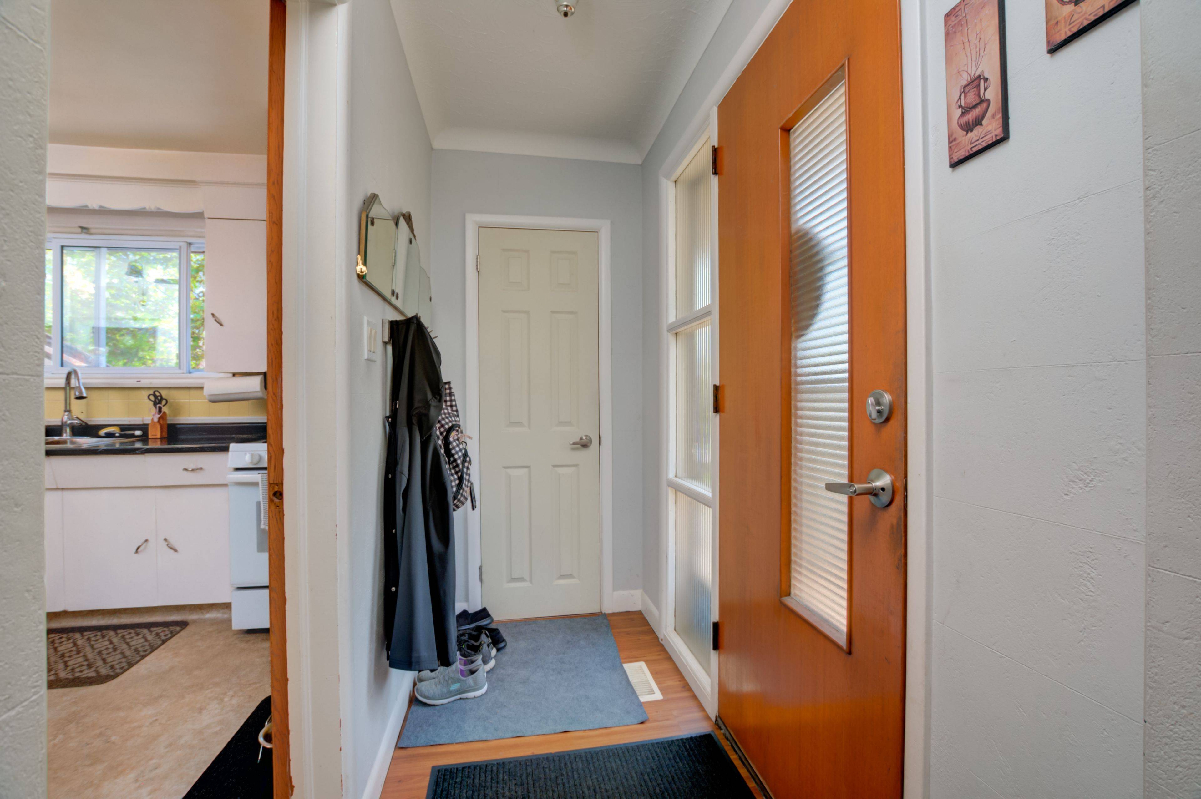 Cobourg, ON K9A 4T7,982 Burnham ST
