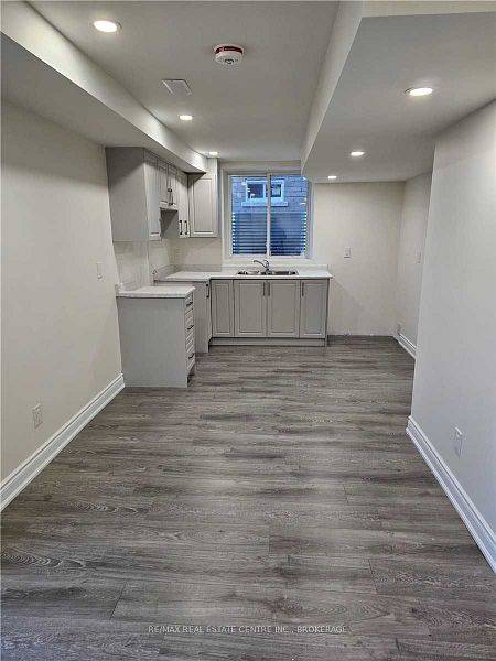 Hamilton, ON L8B 1X8,151 Agro (Basement) ST
