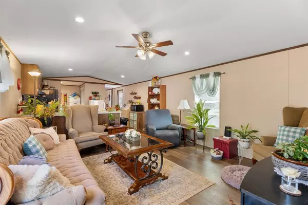 Troup, TX 75789,1495 County Road 4224