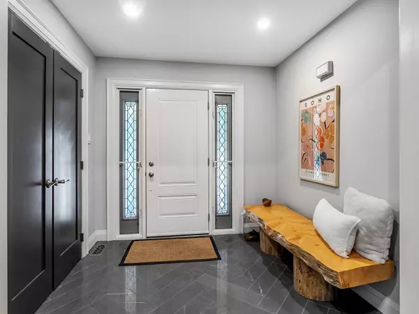 Richmond Hill, ON L4C 8Z3,66 Harmony Hill CRES
