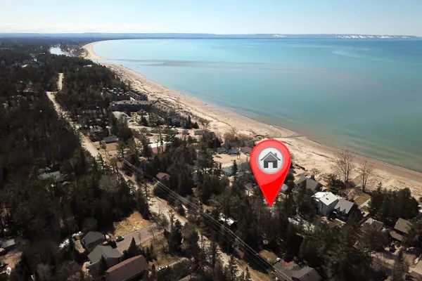 465 Bluewater LN, Wasaga Beach, ON L9Z 2P4