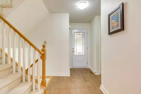 Mississauga, ON L5L 5M7,2199 Burnhamthorpe RD W #25