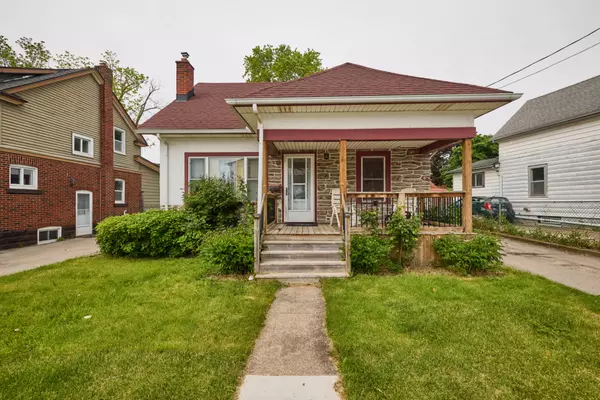 24 Randolph ST, Welland, ON L3B 4C2