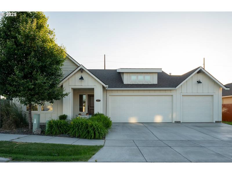 1907 NW 6TH ST, Hermiston, OR 97838