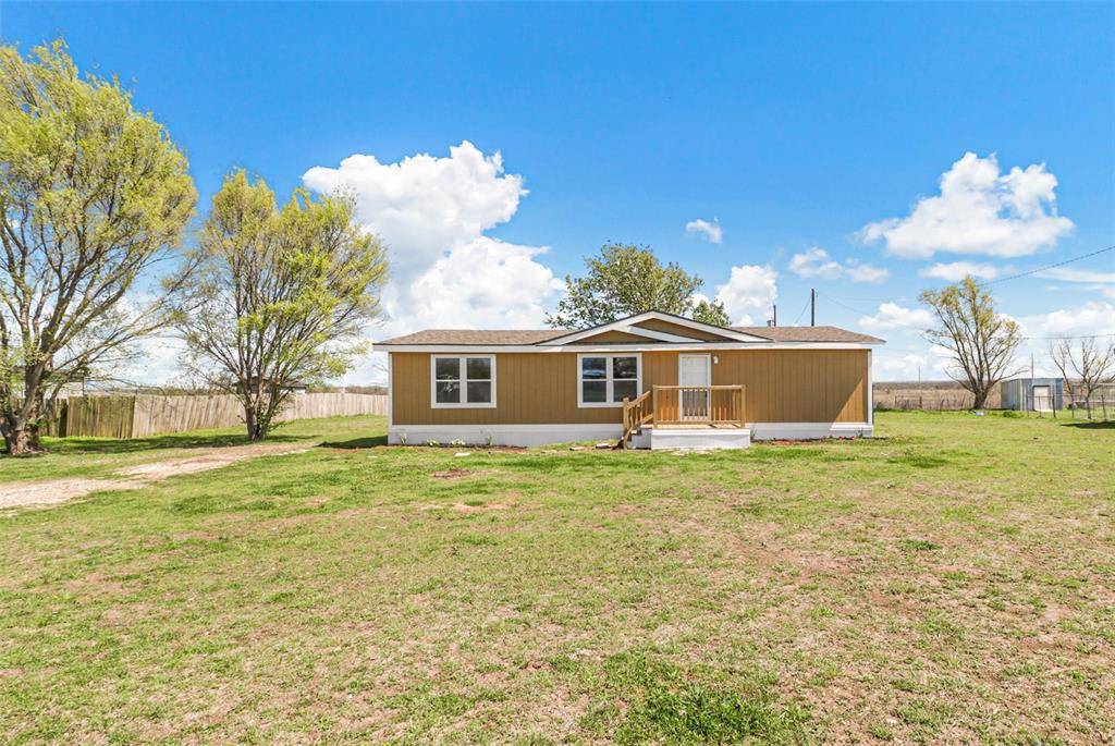 211 Christi Lane,  Southmayd,  TX 76268