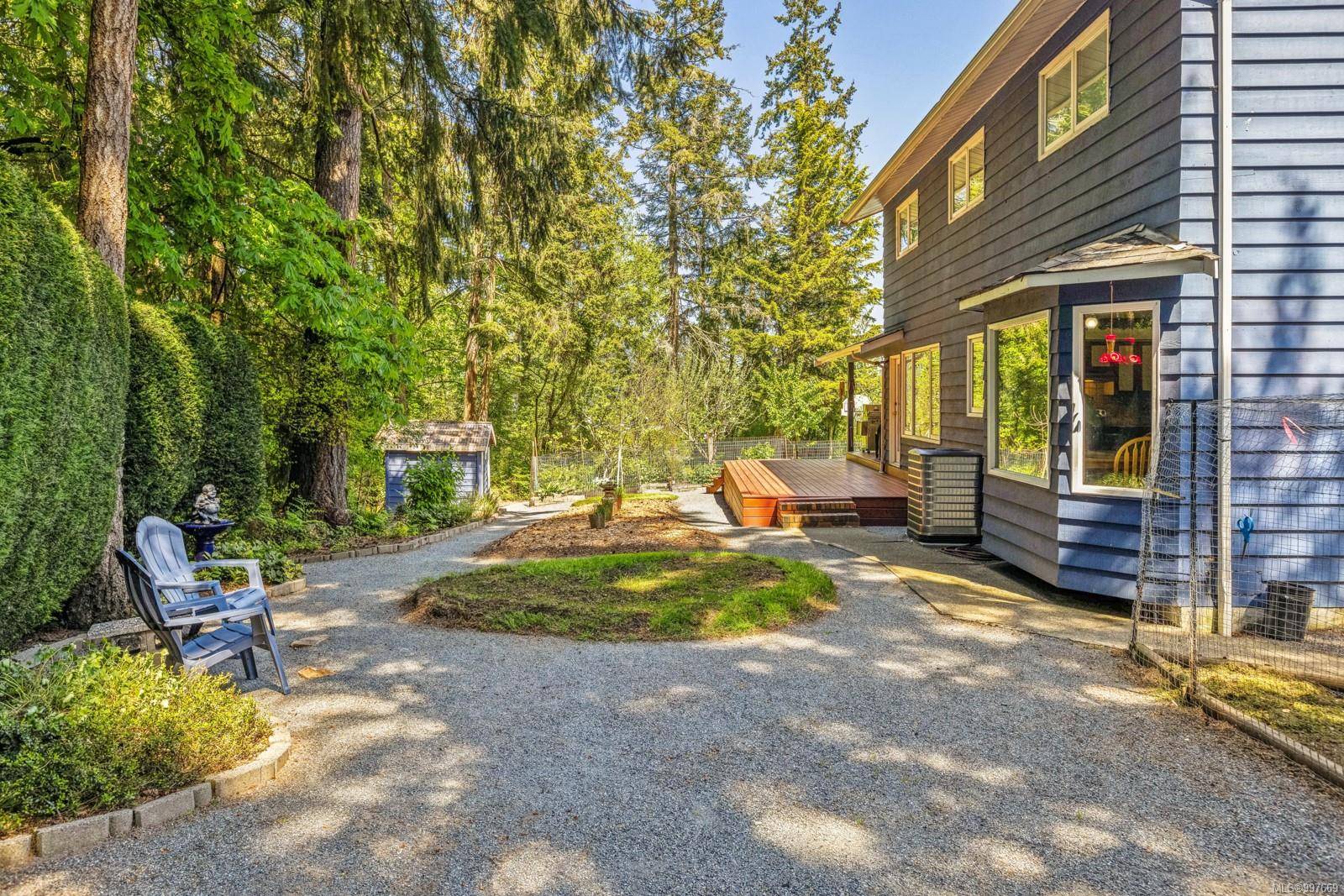 Cowichan Bay, BC V0R 1N1,1697 Willow Glen Pl
