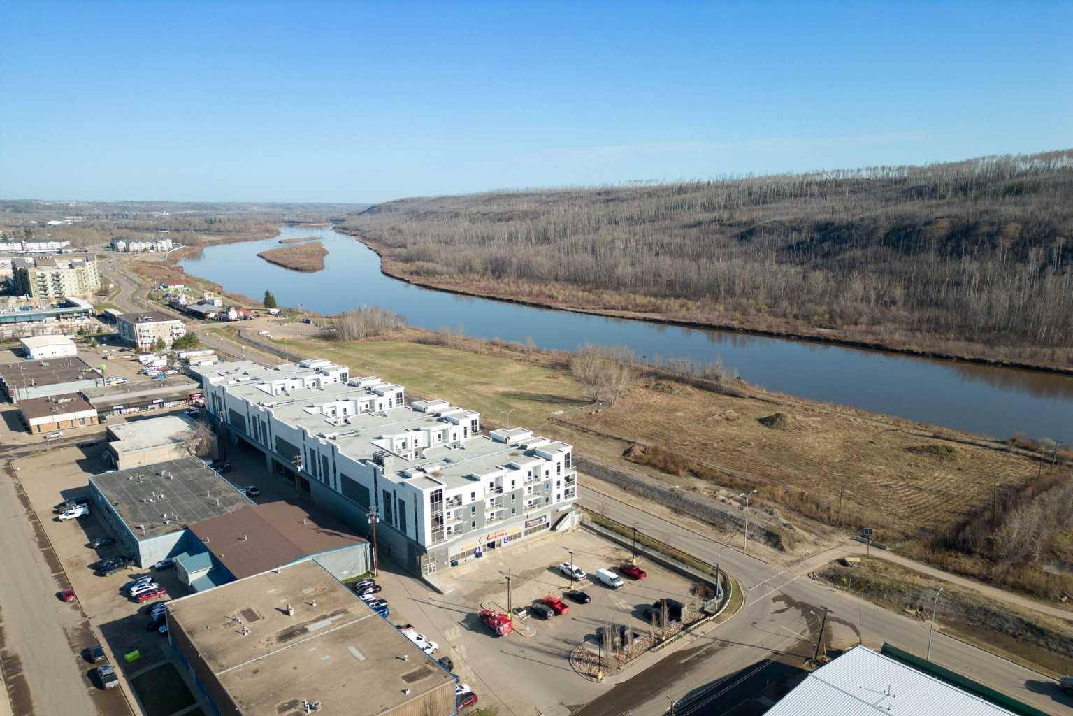 Fort Mcmurray, AB T9H1X9,10218 King ST #216