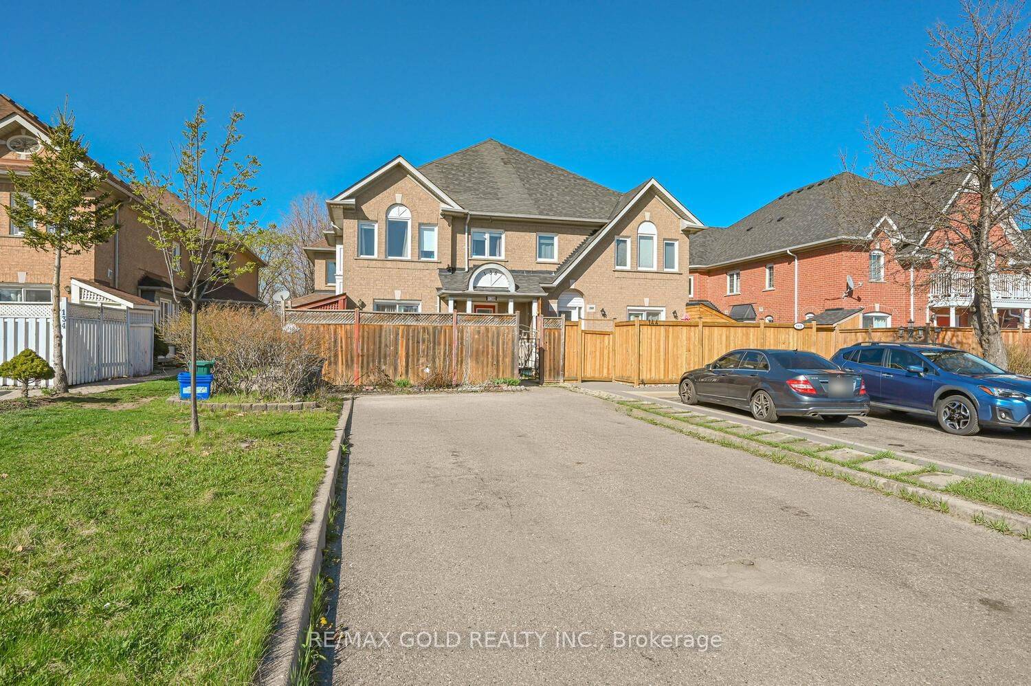 Brampton, ON L6V 4K3,138 Pressed Brick DR