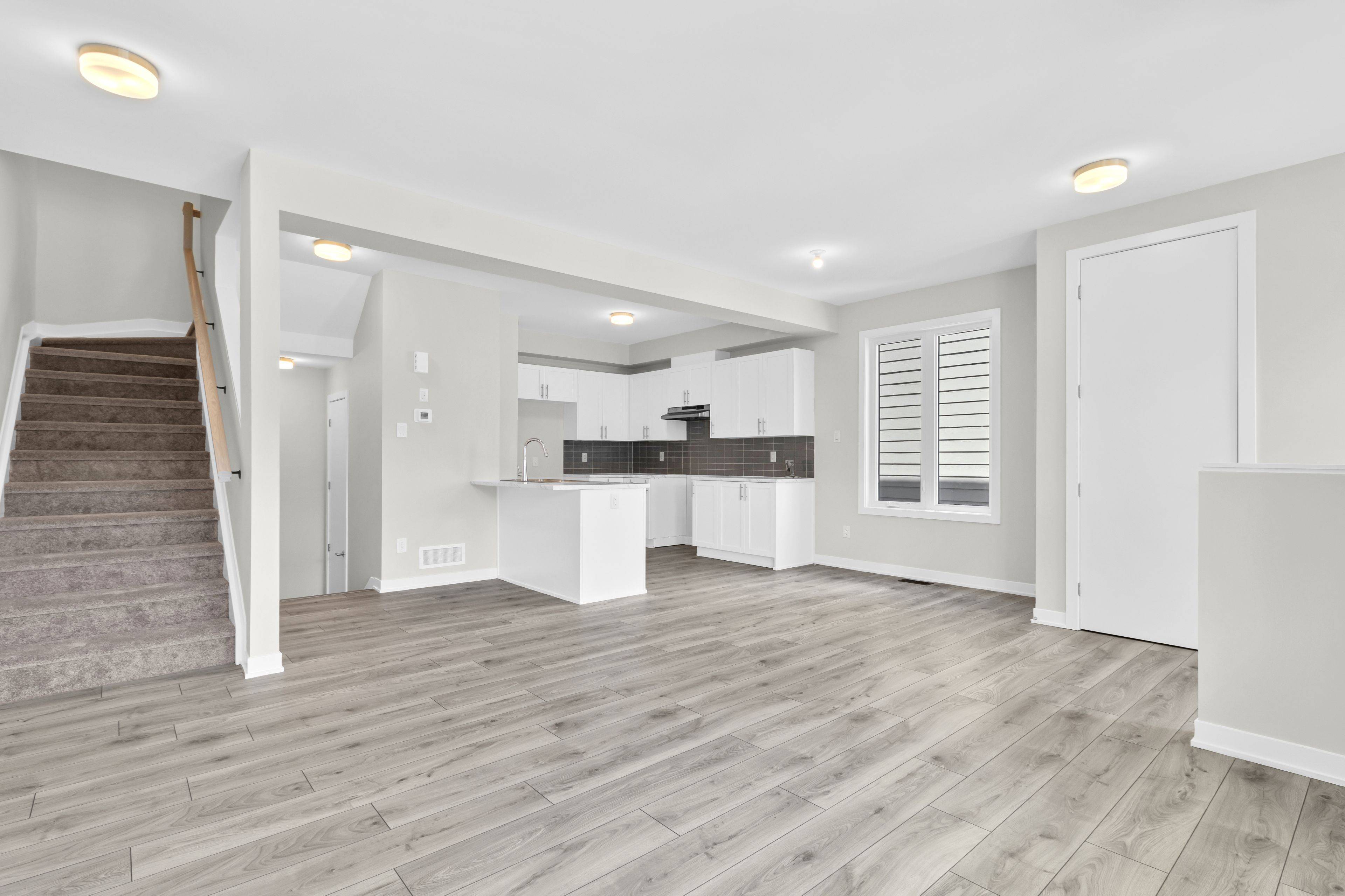 Barrhaven, ON K2J 7G7,185 BEEBALM CRES