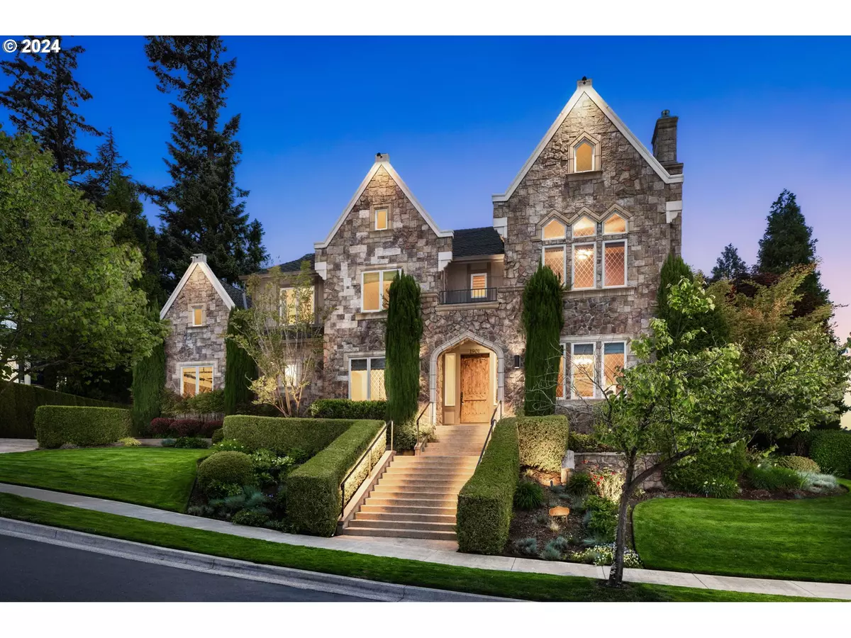 Lake Oswego, OR 97034,1901 CHERYL CT