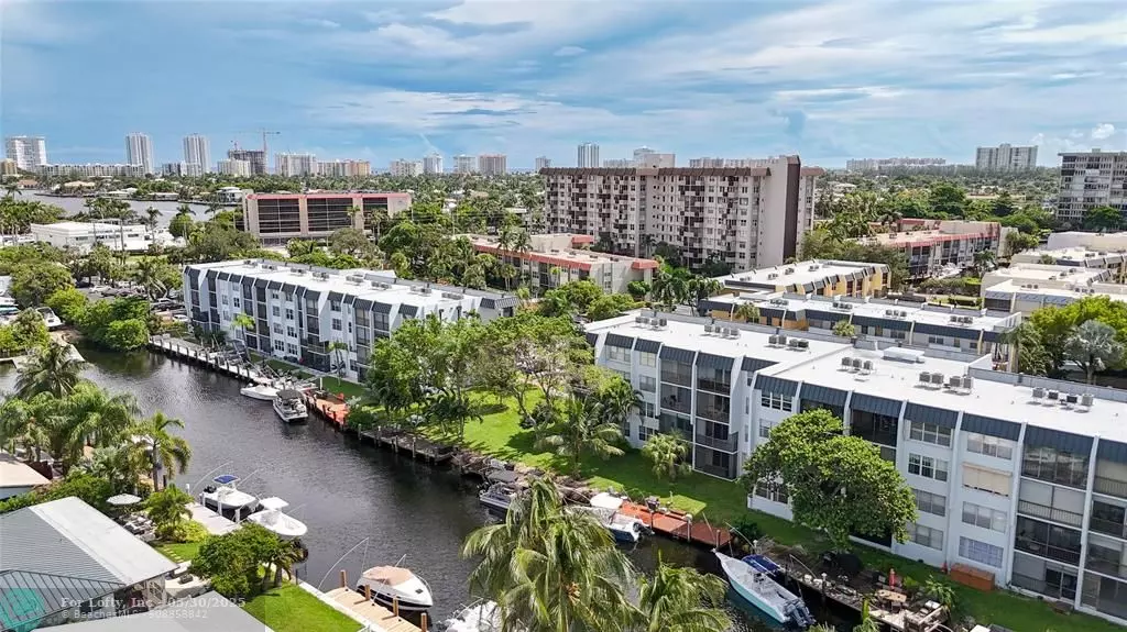 Pompano Beach, FL 33062,777 S Federal Hwy #N309