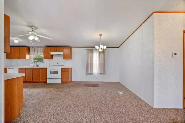 Paris, TX 75462,15212 FM 1497