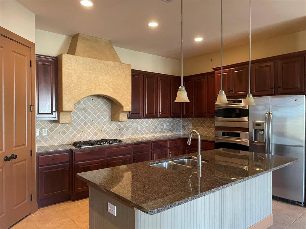 Irving, TX 75039,555 Via Amalfi #401