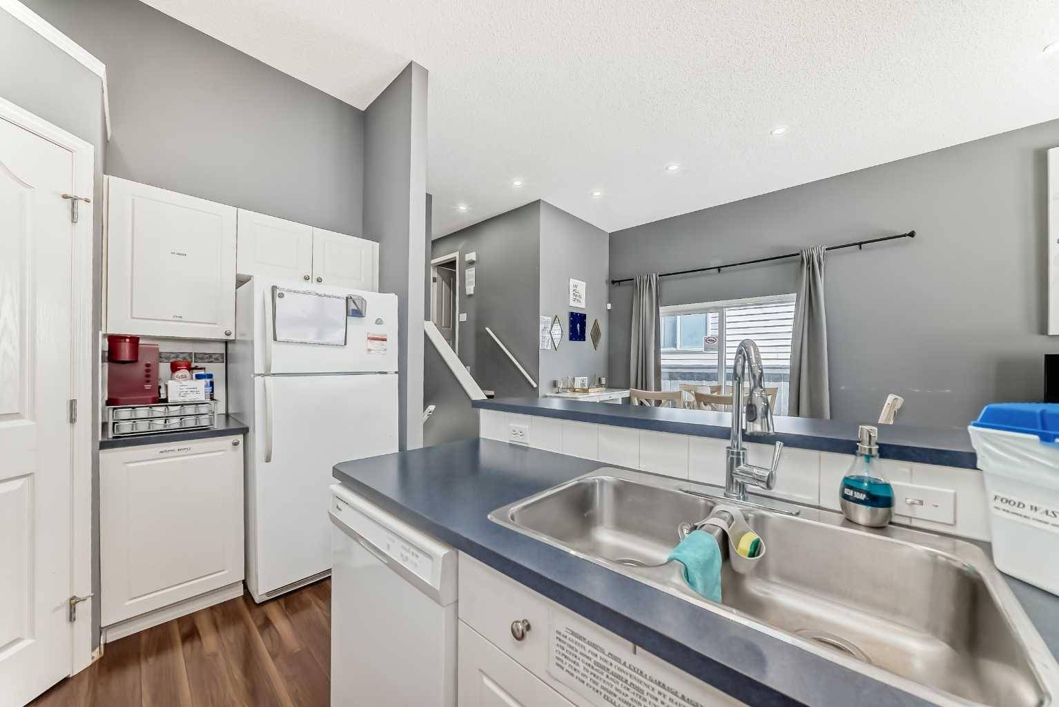 Calgary, AB T3J 4N9,12 Taravista CRES Northeast