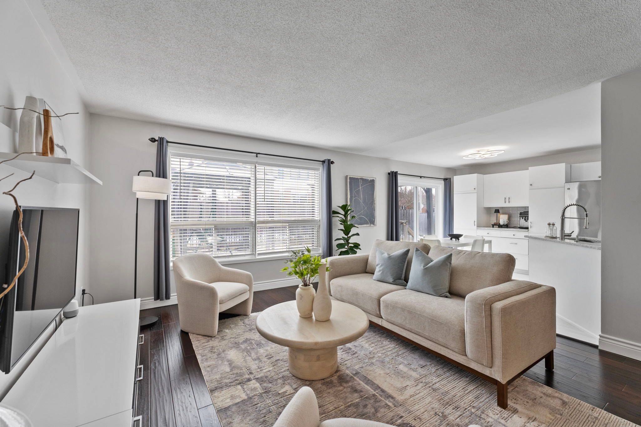 Barrie, ON L4N 6T5,22 Herrell AVE