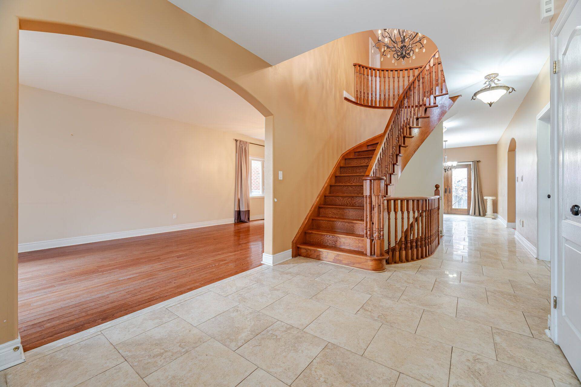 Brampton, ON L6P 1Y5,67 Saint Hubert DR