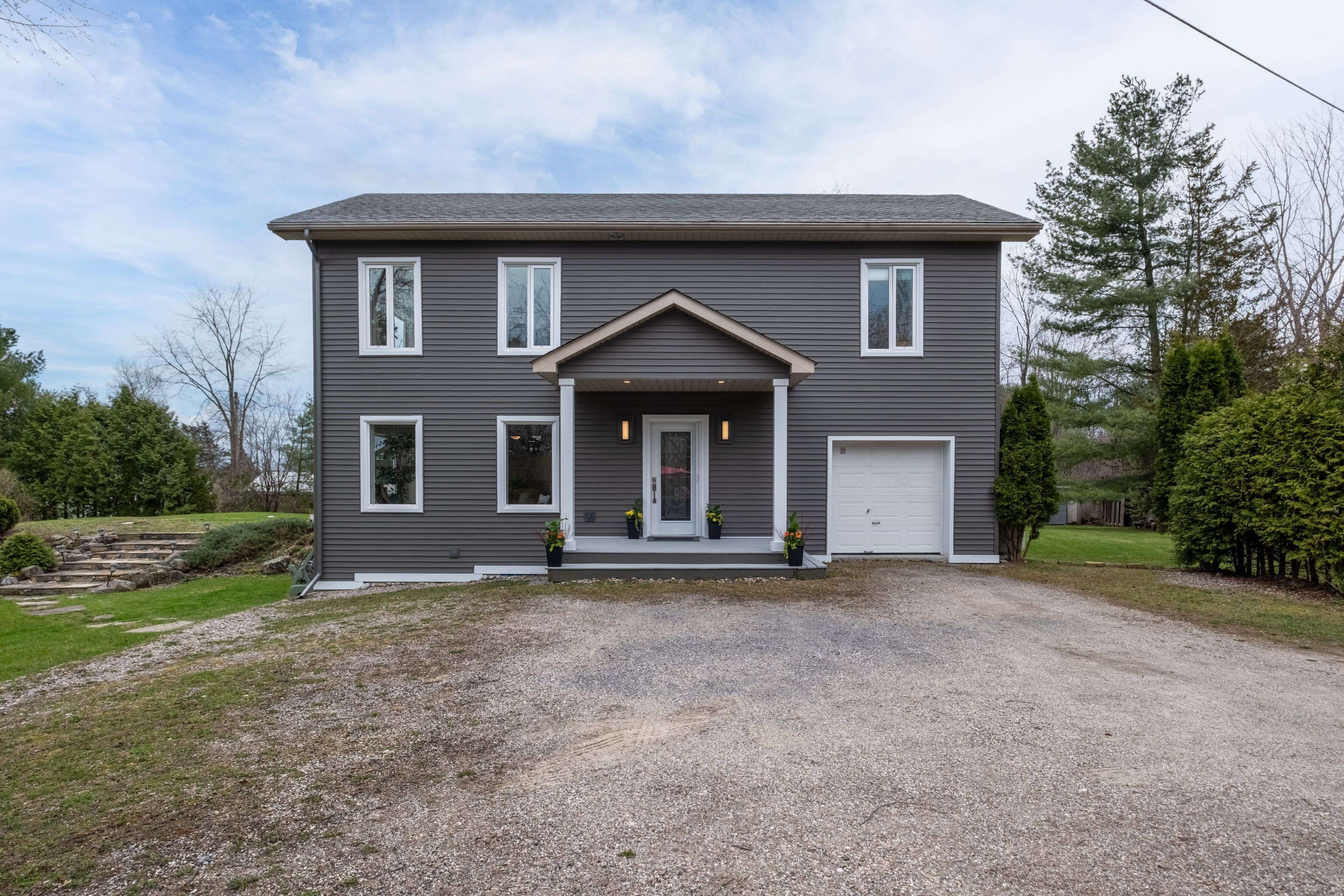 South Frontenac, ON K0H 1X0,2749 Lakefield DR