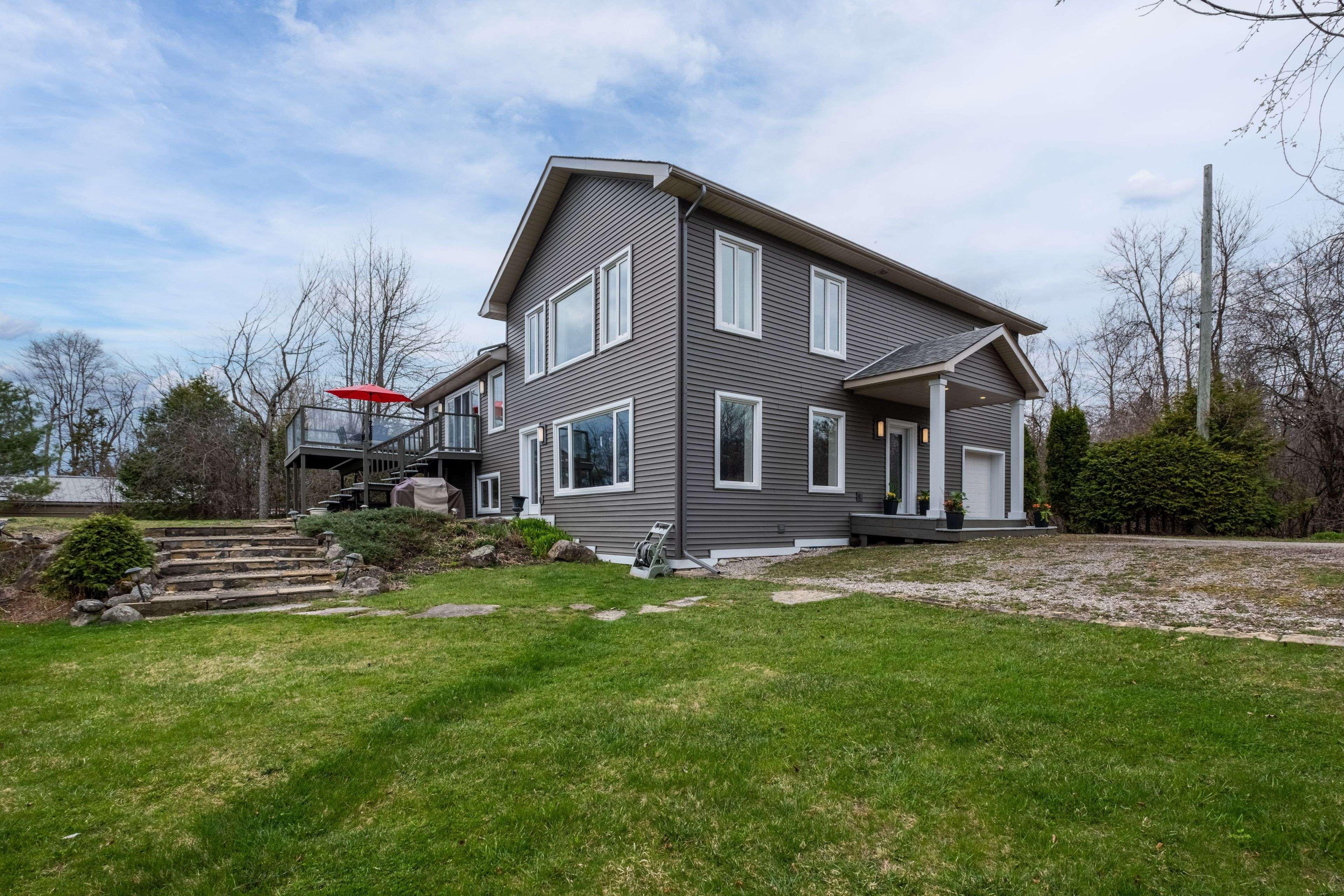 South Frontenac, ON K0H 1X0,2749 Lakefield DR