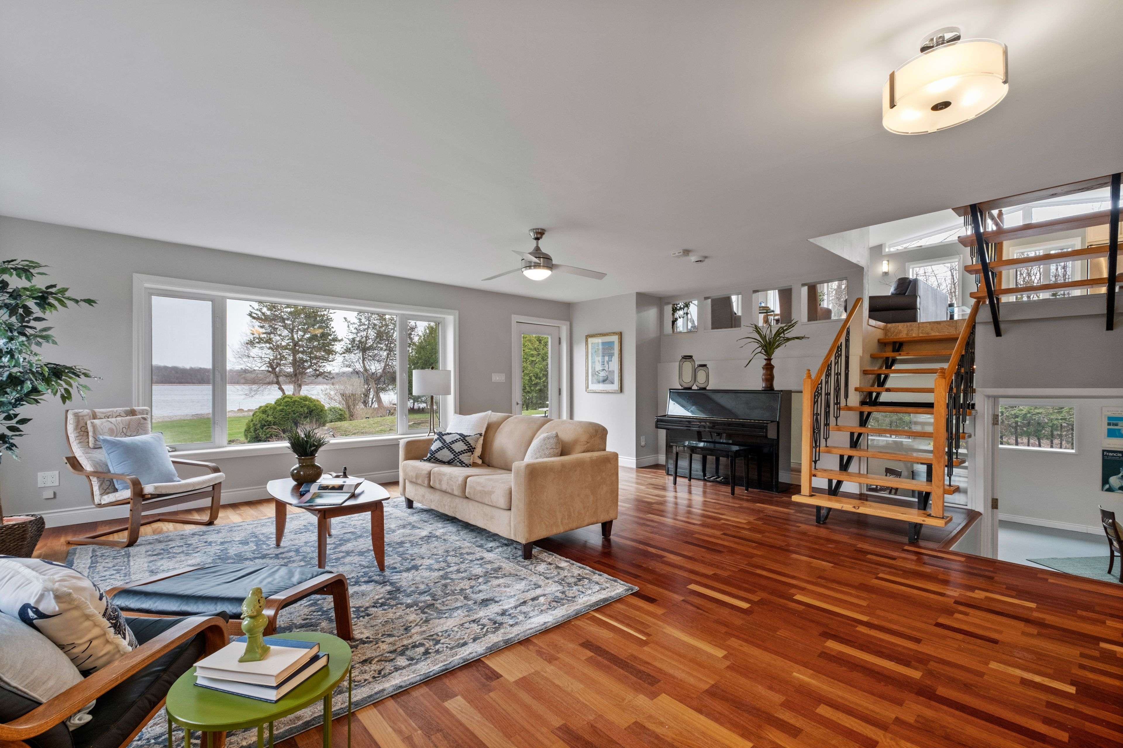 South Frontenac, ON K0H 1X0,2749 Lakefield DR