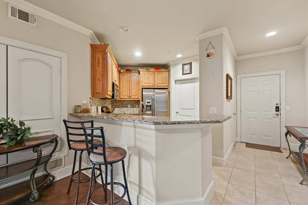 Lake Dallas, TX 75065,500 Waters Edge Drive #228