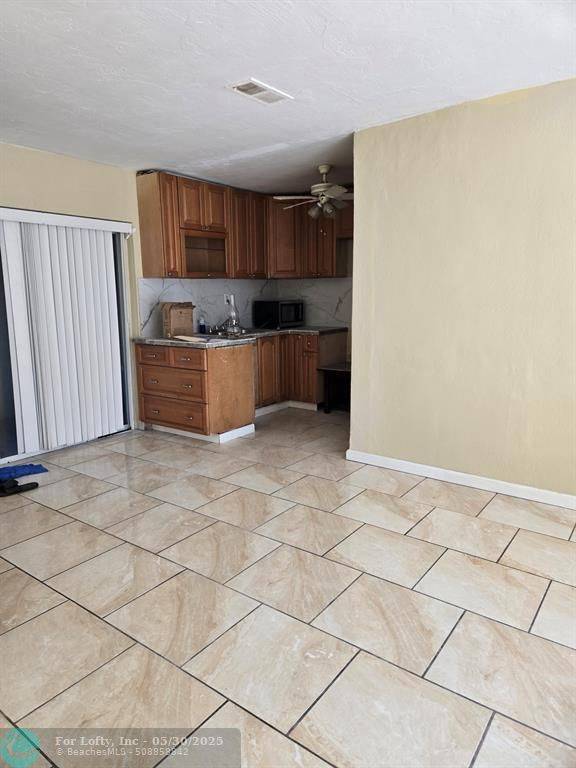 Oakland Park, FL 33334,550 NE 61st St