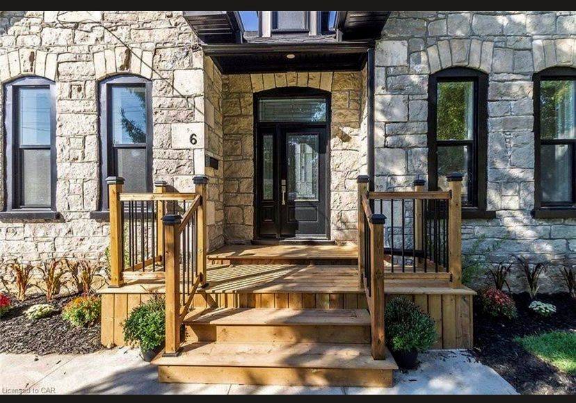 Cambridge, ON N1R 5G7,6 Elgin ST N