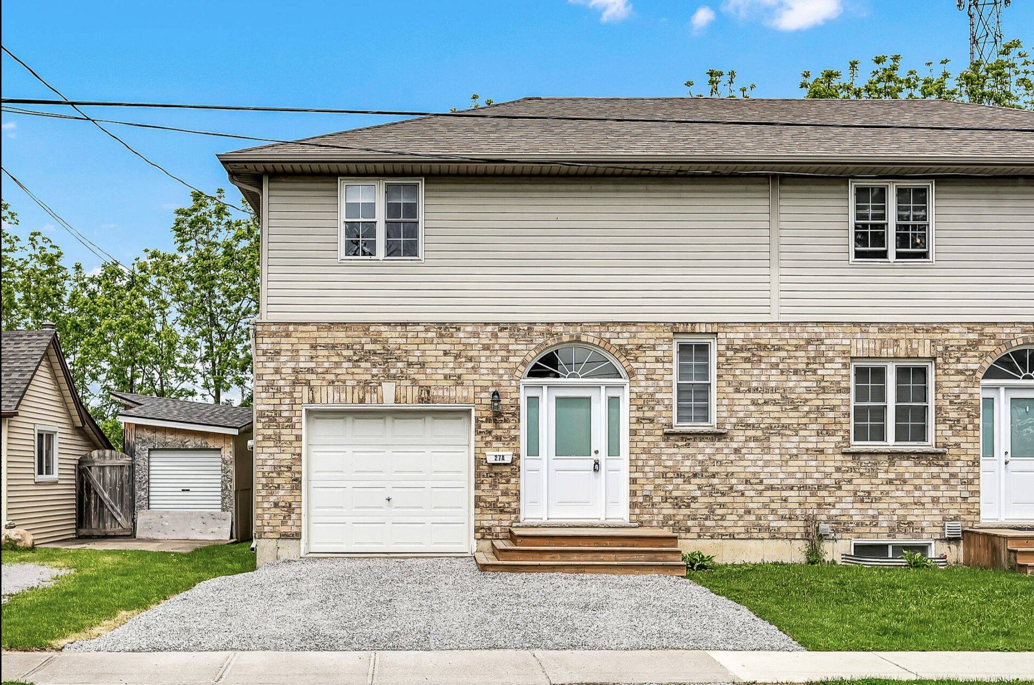 27A Walnut ST, St. Catharines, ON L2T 1H6
