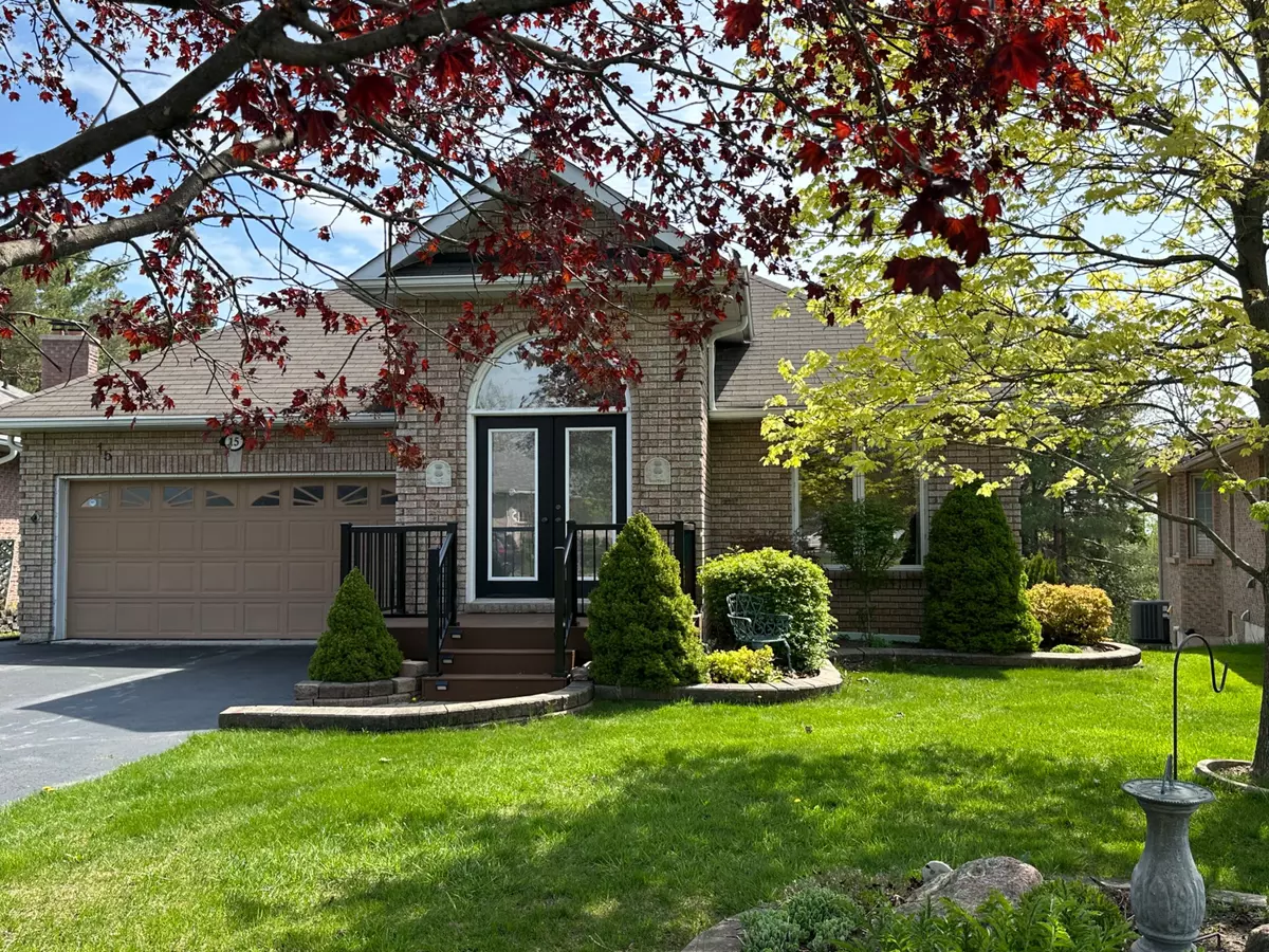 Kawartha Lakes, ON K0M 1A0,15 Hillview DR