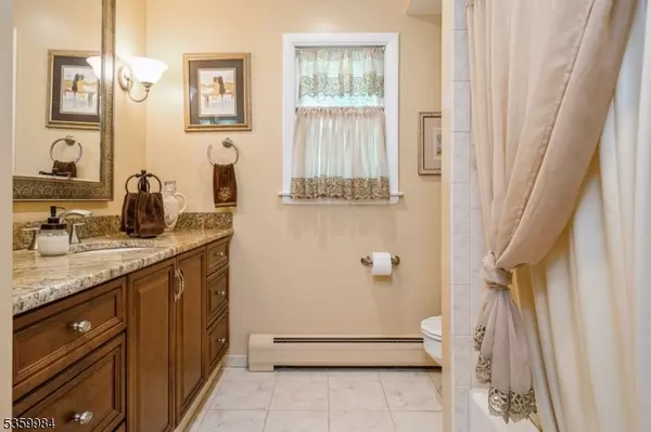 Ringwood Boro, NJ 07456,73 Cedar Rd