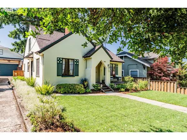 Portland, OR 97202,3824 SE CARLTON ST
