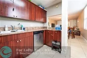 Davie, FL 33324,9461 Evergreen Pl #204